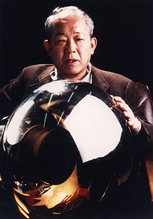 для надежной ловли нейтрино их понадобилось 14 тысяч